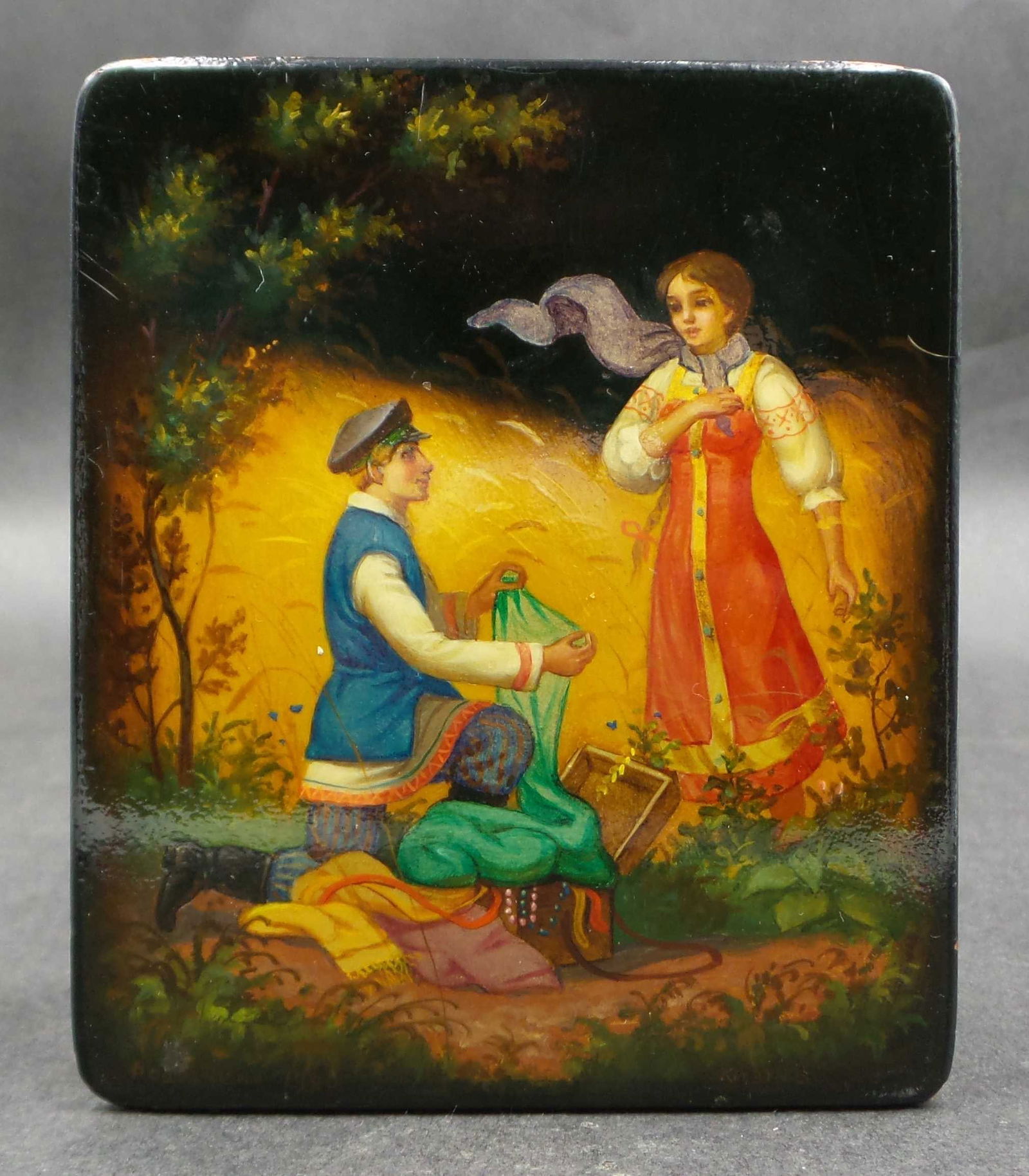 Vintage 1980 FEDOSKINO Russian Hand Painted Lacquer Box (1 of 11)