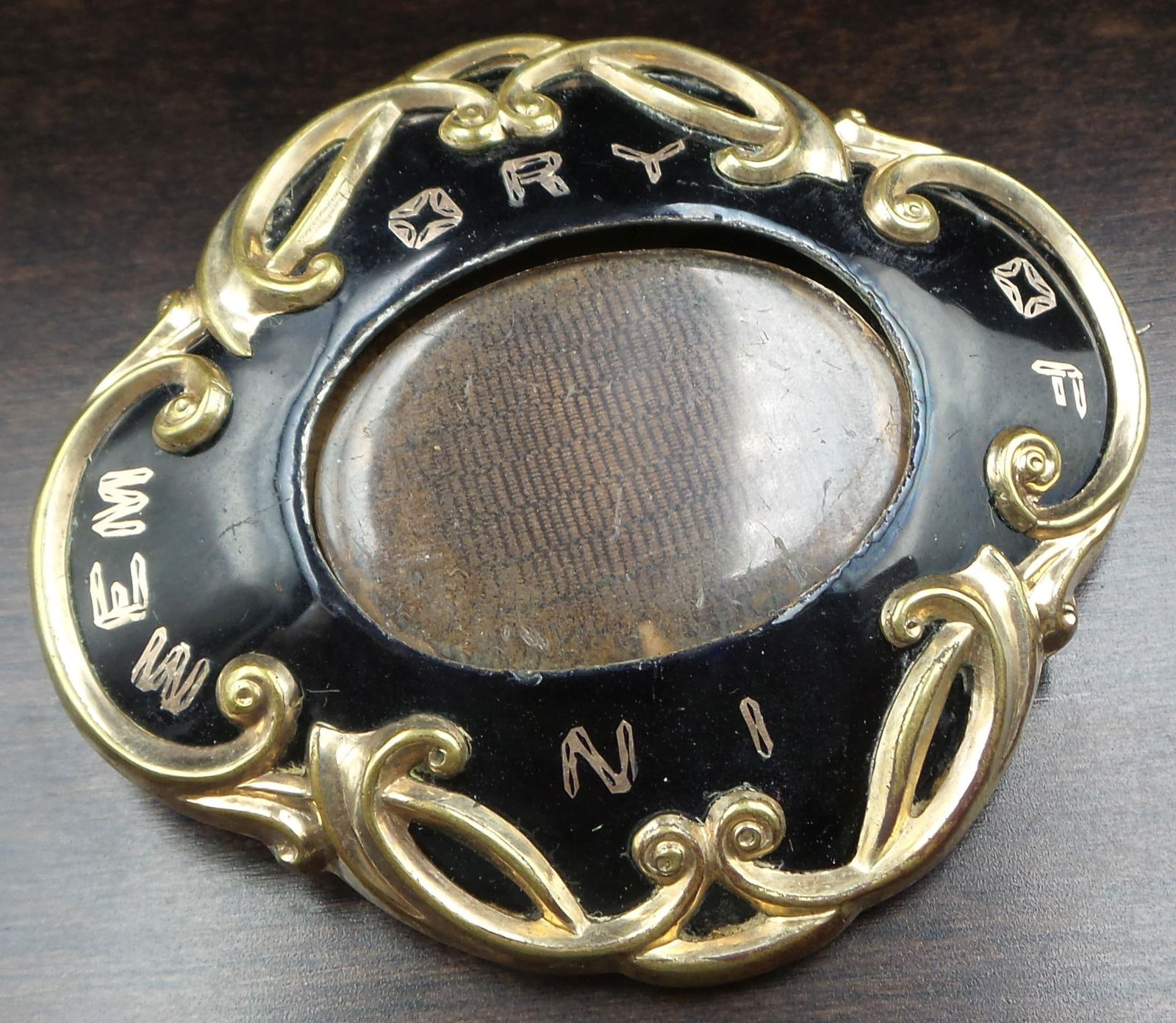 Large Antique Victorian 10K Goldfilled Metal, Black Enamel & French Hair Art Mourning Jewelry Brooch (1 of 8)