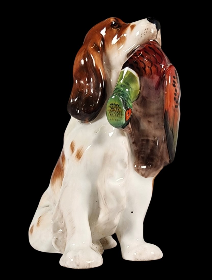 Vintage ROYAL DOULTON Hand Painted Porcelain Hunting Dog Figurine (1 of 8)