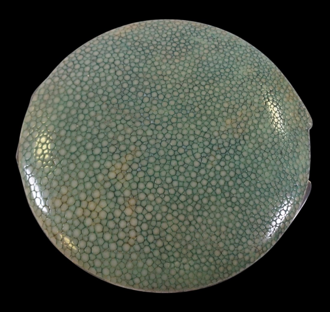 Vintage ca. 1940s Round Green Shagreen Powder / Make-up Compact (1 of 4)