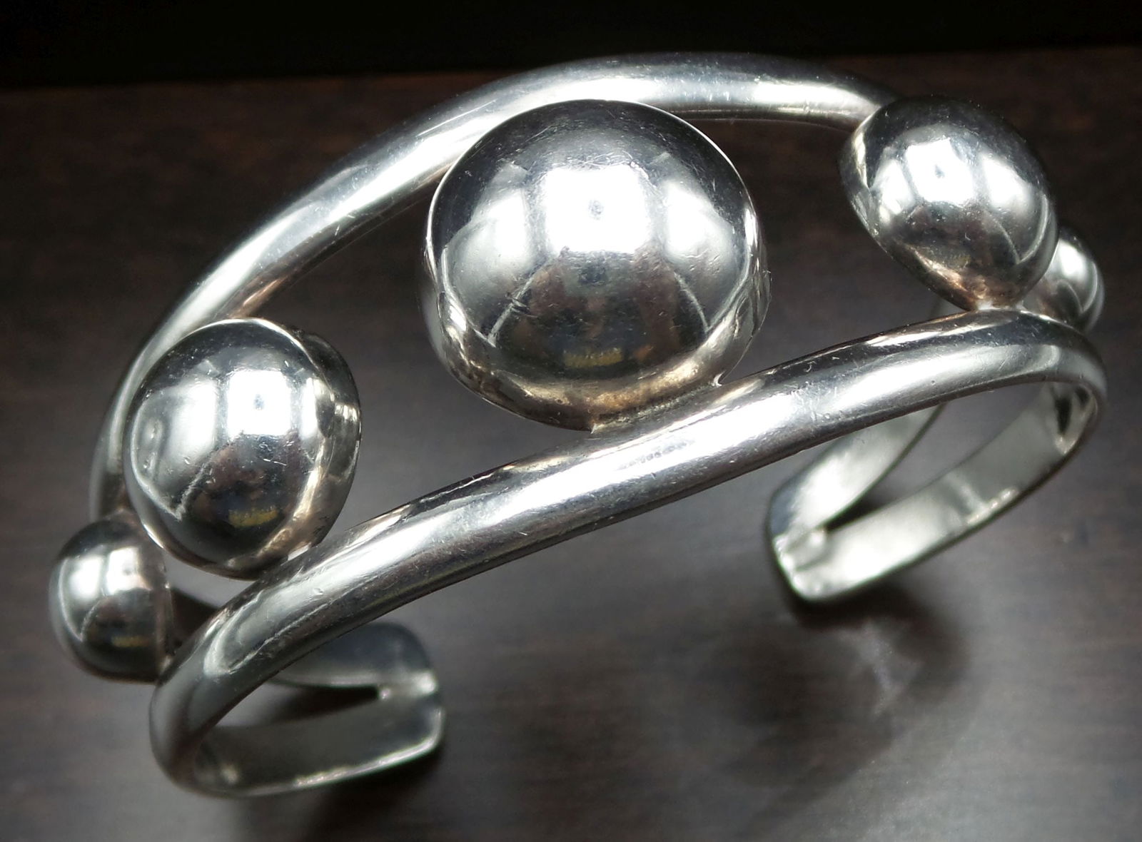 Vintage Mexican Sterling Silver Designer Cuff Bracelet (1 of 6)