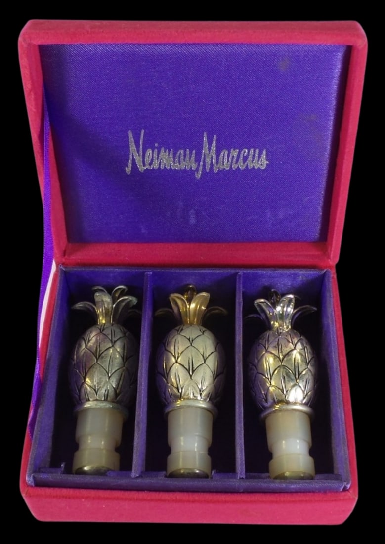 Stylish Set of Three (3) NEIMAN MARCUS Silverplate Pineapple Bottle Stoppers in Original Box (1 of 3)