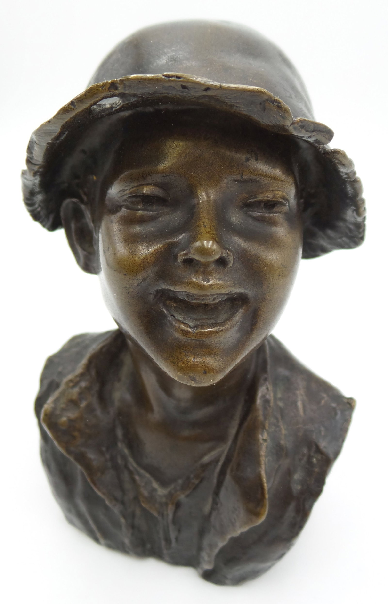 Antique HUGO PELARGUS (1861-1931) Bronze Figurine of a Laughing Boy: Measures approx. 5 1/8" high. Very good antique condition without any damage or repairs.