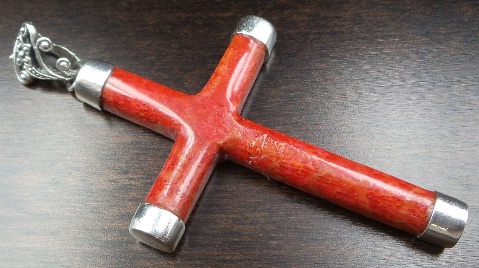 Stunning Vintage Sterling Silver & Red Coral Cross Pendant (1 of 4)