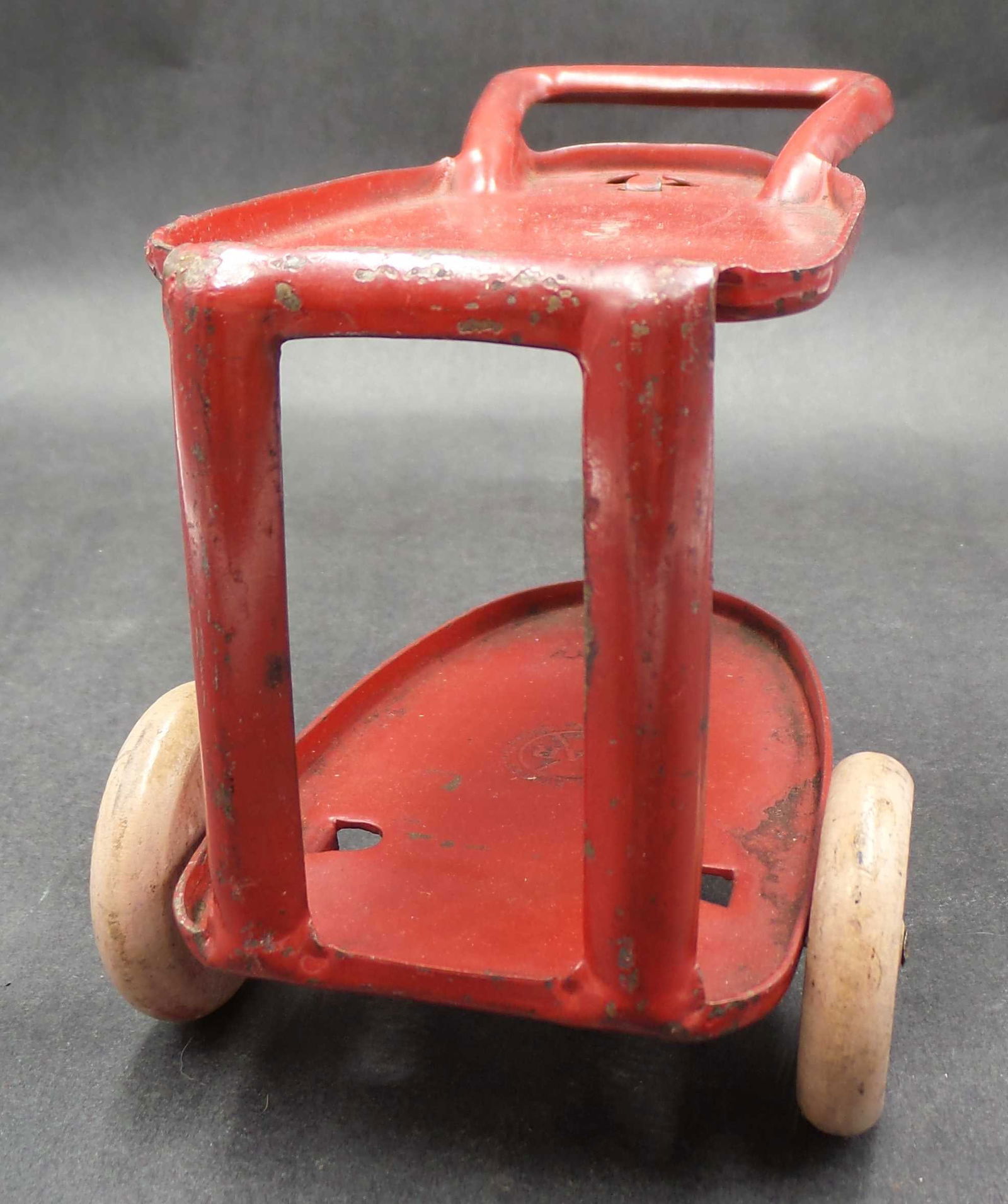 Vintage 1930/40s MARX Red Pressed Steel Toy Doll Rolling Serving Cart (1 of 11)