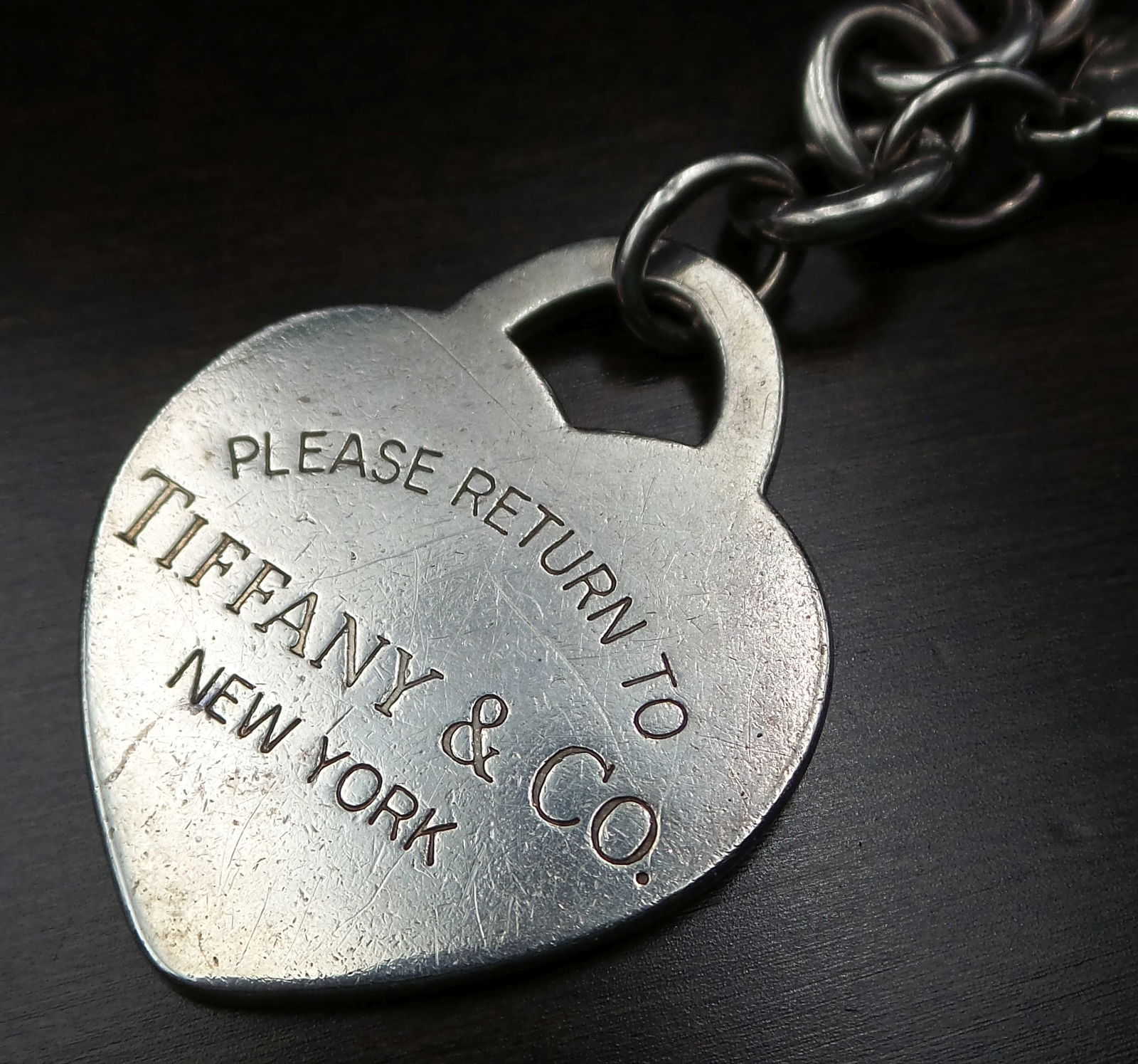 Large Vintage TIFFANY & Co Sterling Silver Heart Tag Charm Bracelet (1 of 6)