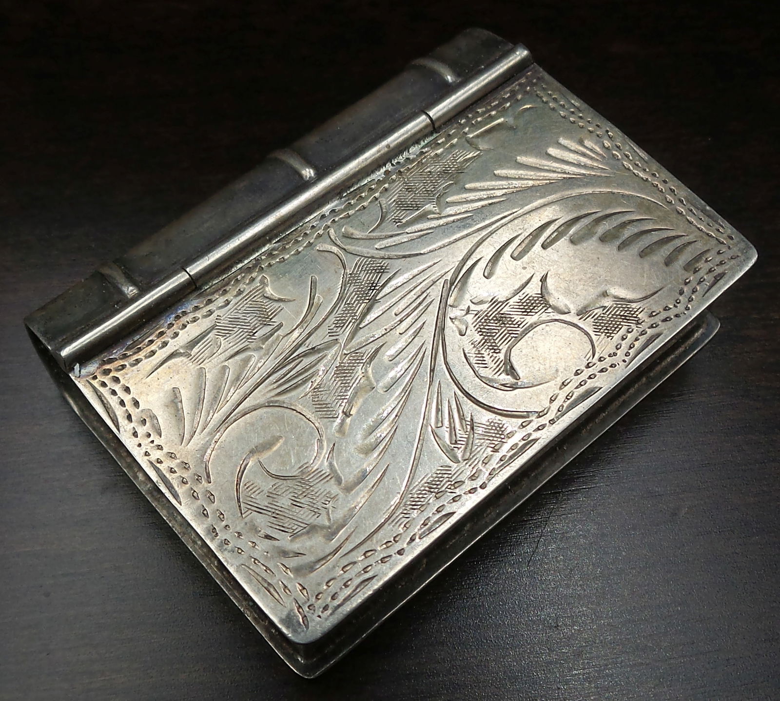 Unusual & Ornate Vintage Sterling Silver Book Shaped Pill Box (1 of 6)