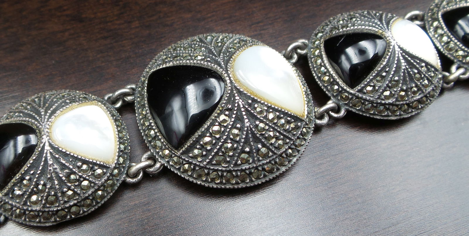 Very Unusual Vintage Sterling Silver, MOP, Onyx & Marcasite Designer Bracelet (1 of 7)