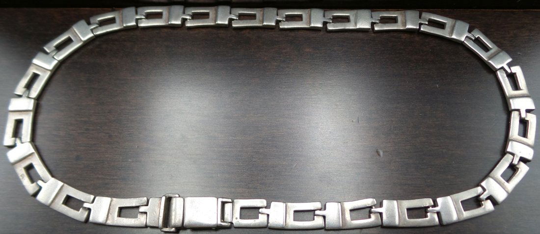 Vintage GUCCI Sterling Silver Designer Necklace (1 of 6)