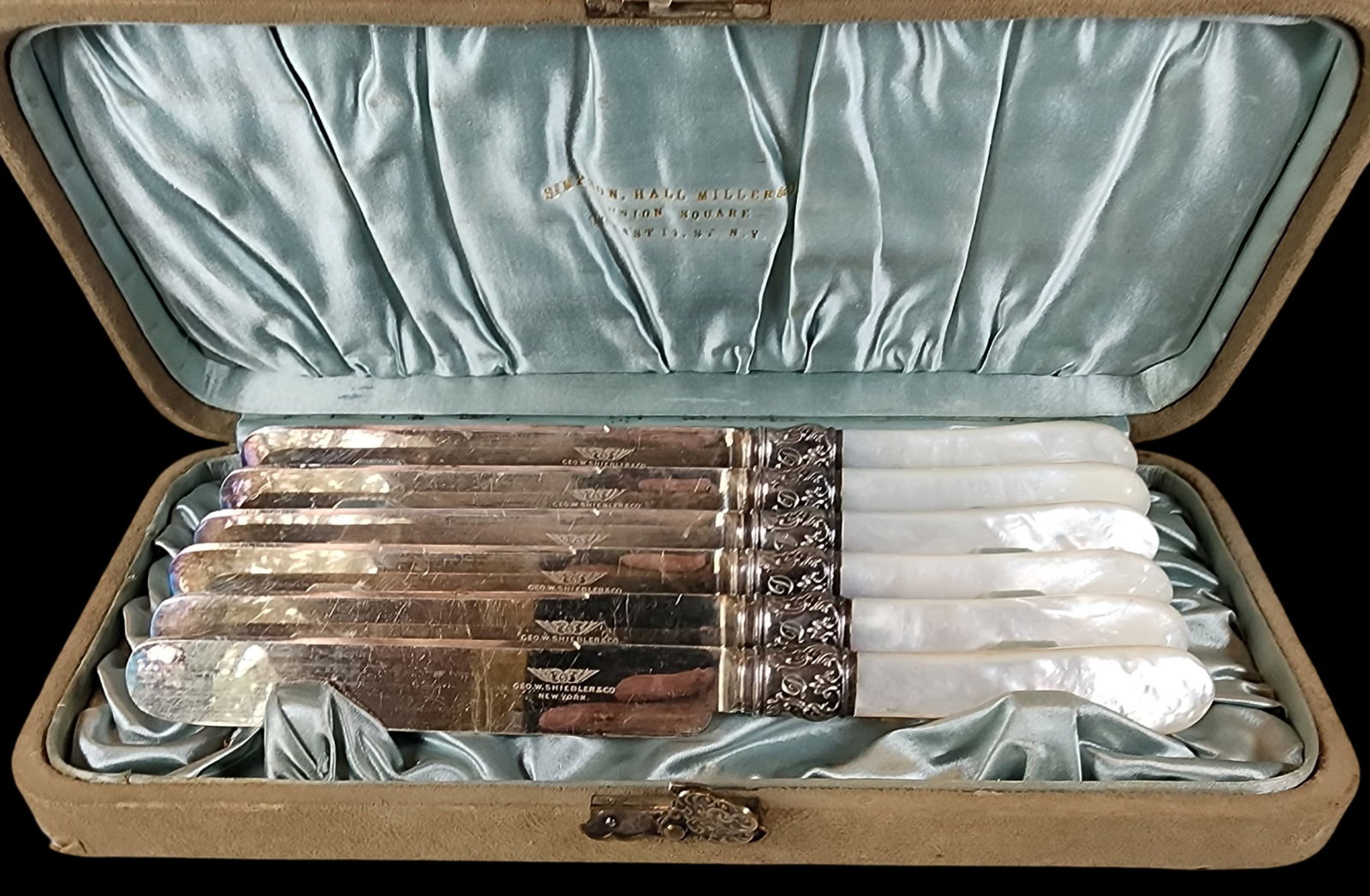 Antique SHIEBLER CO NY MOP & Sterling Silver Knives /w Box (1 of 8)