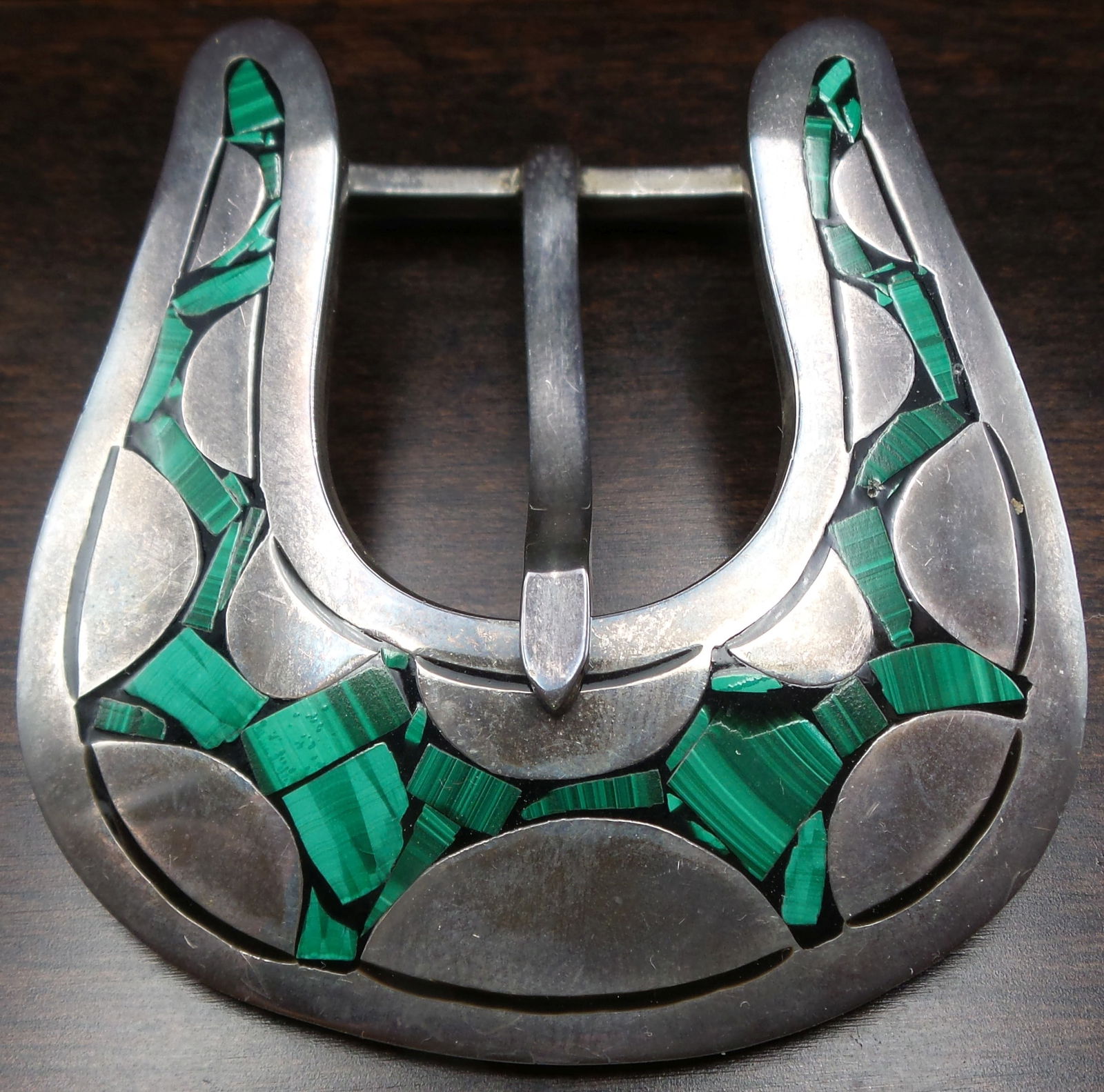 Vintage TAXCO Mexico Sterling Silver & Malachite Belt Buckle & Belt Tip: Beautiful pieces made in Mexico around the 1970s. Very good vintage condition with minor patina according to age. The buckle measures approx. 2 3/8" long x 2 1/4" wide, the belt tip measures approx. 1