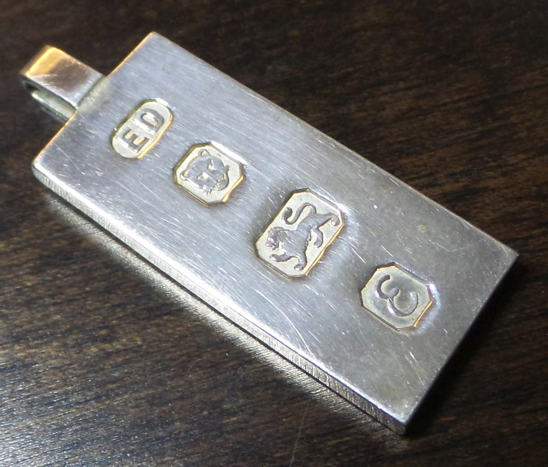 Vintage Mid-Century British Sterling Silver Ingot Pendant (1 of 4)