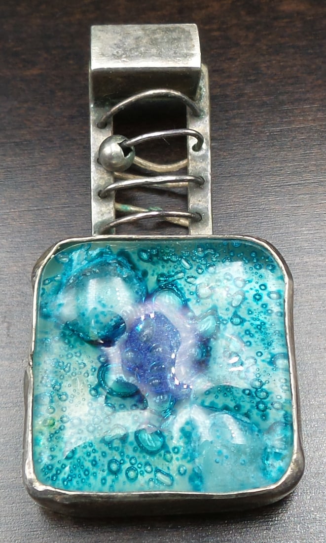 Unusual Vintage Mid-Century Modern Sterling Silver & Art Glass Designer Pendant (1 of 7)
