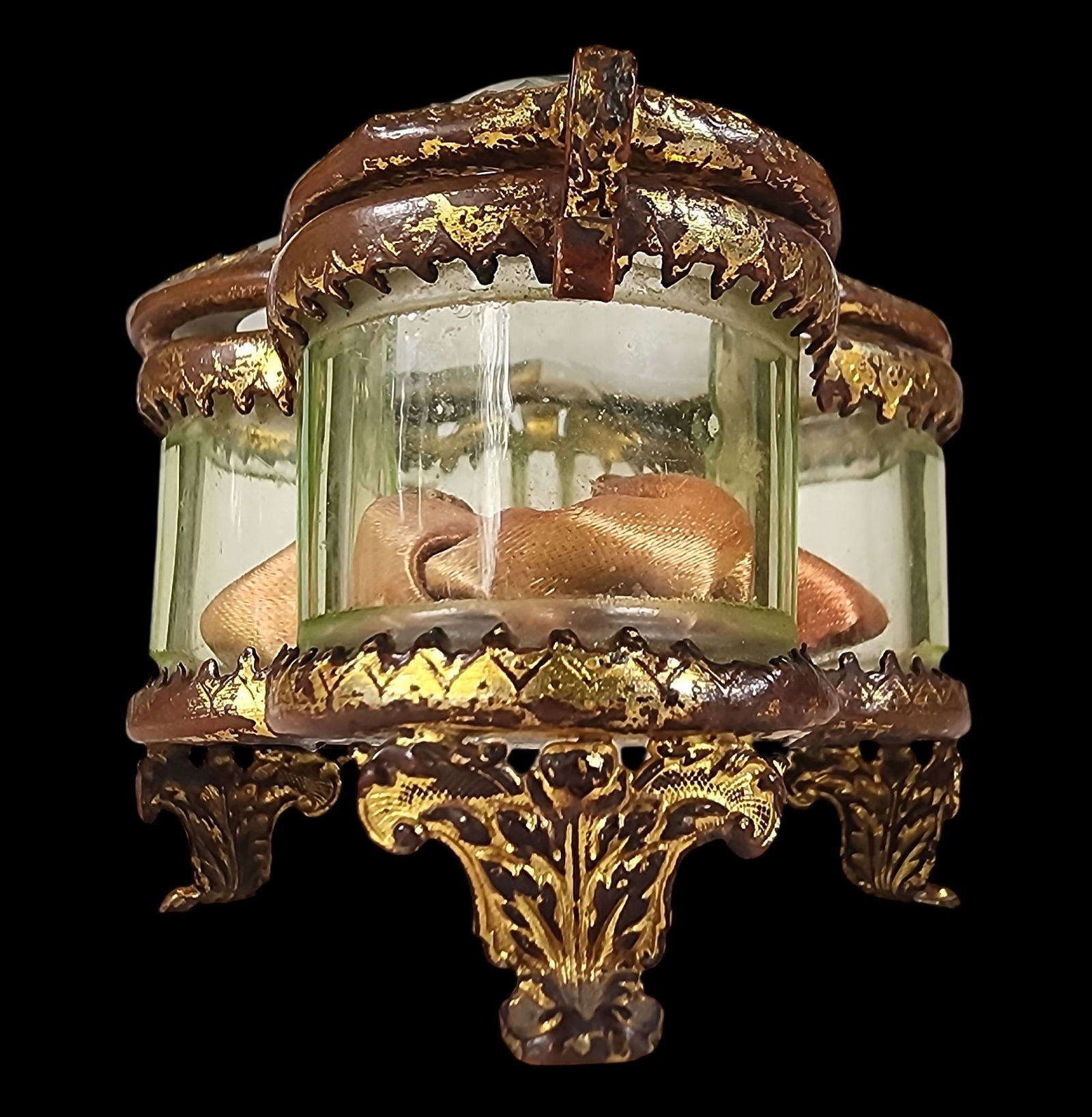 Very Rare Vintage French Uranium Glass Ormolu Trinket Box (1 of 12)