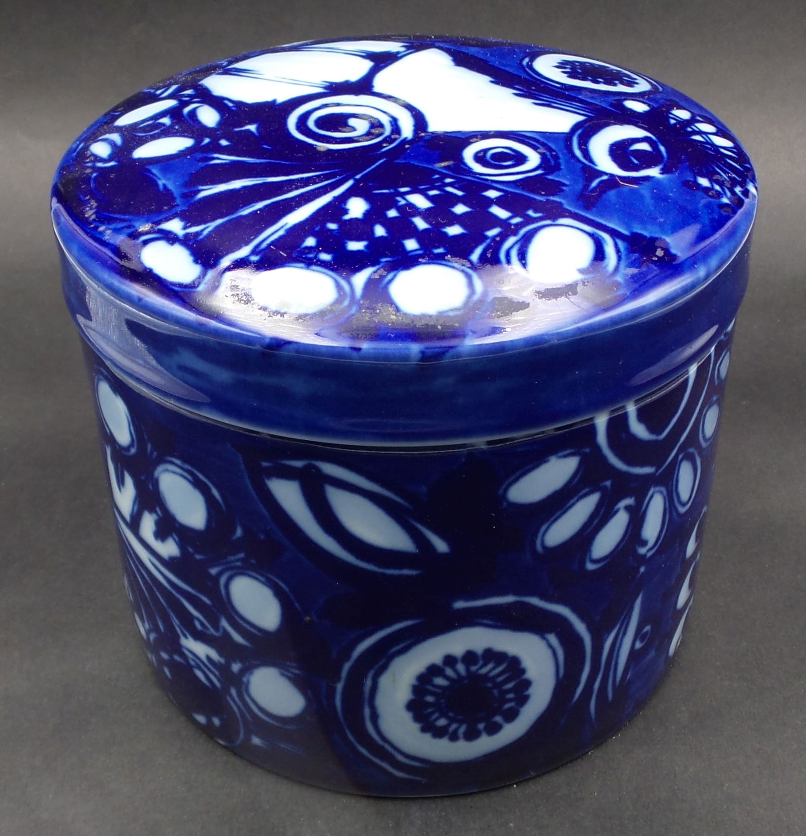 Bjorn Wiinblad for Rosenthal Mid Century Modern Blue Studio Line Porcelain Dresser Box (1 of 7)