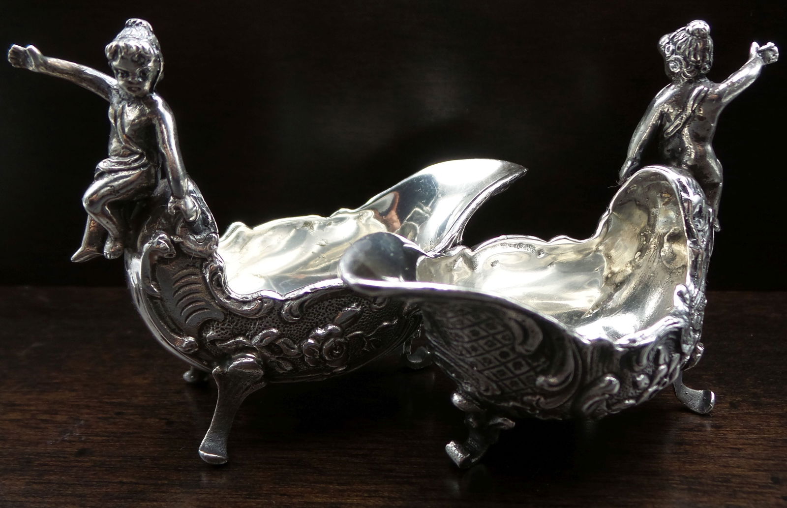 Beautiful Pair of Ornate Vintage Solid Sterling Silver Salt Cellars (1 of 7)