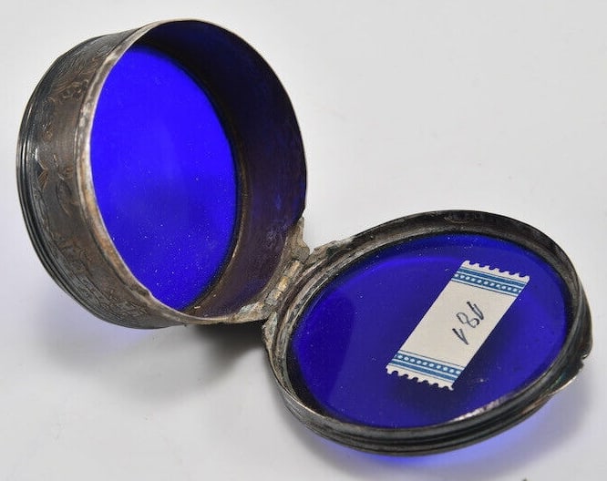 Antique 19th Century European Sterling Silver & Cobalt Glass Snuff Box (1 of 5)