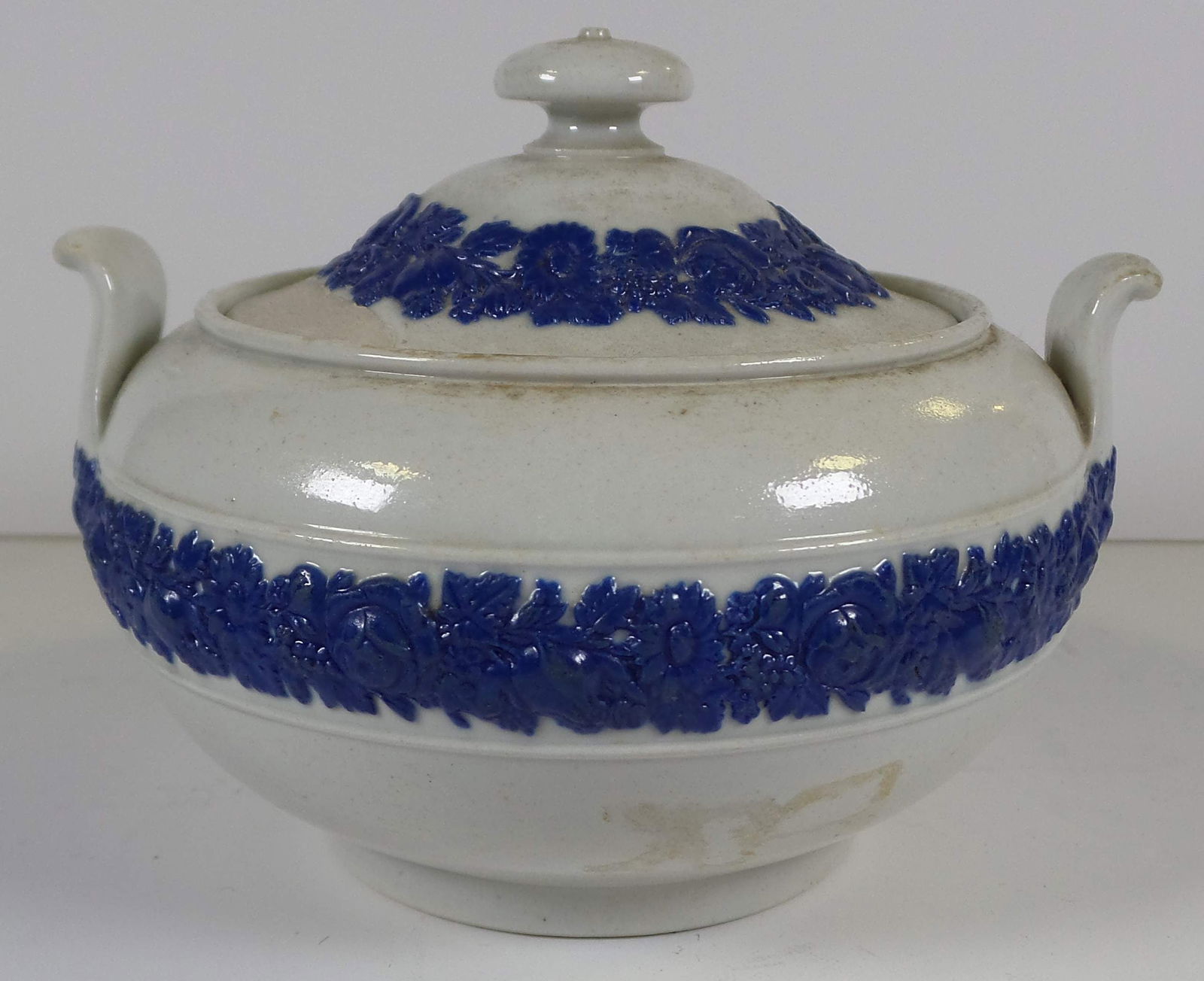 Antique WEDGWOOD Jasperware White & Blue Sugar Bowl from the ASA GRAY Estate (1 of 8)