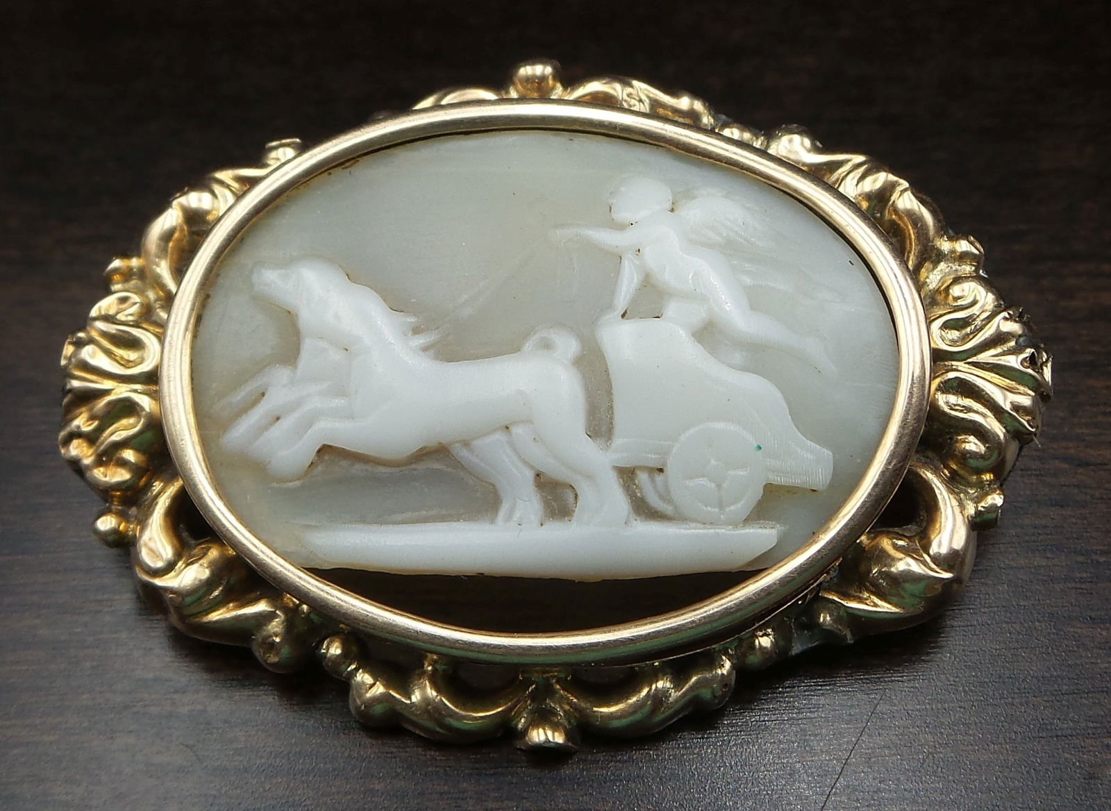 Antique ca. 1880 European 14K Gold & Shell Cameo "Chariot with Putto" Brooch (1 of 6)