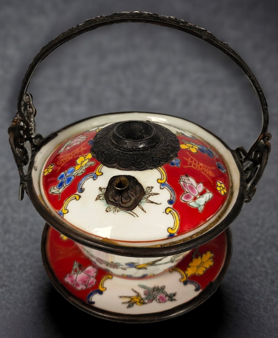 Chinese Red Canton Enamel Porcelain & Metal Loop-Handled Opium Pipe (1 of 6)