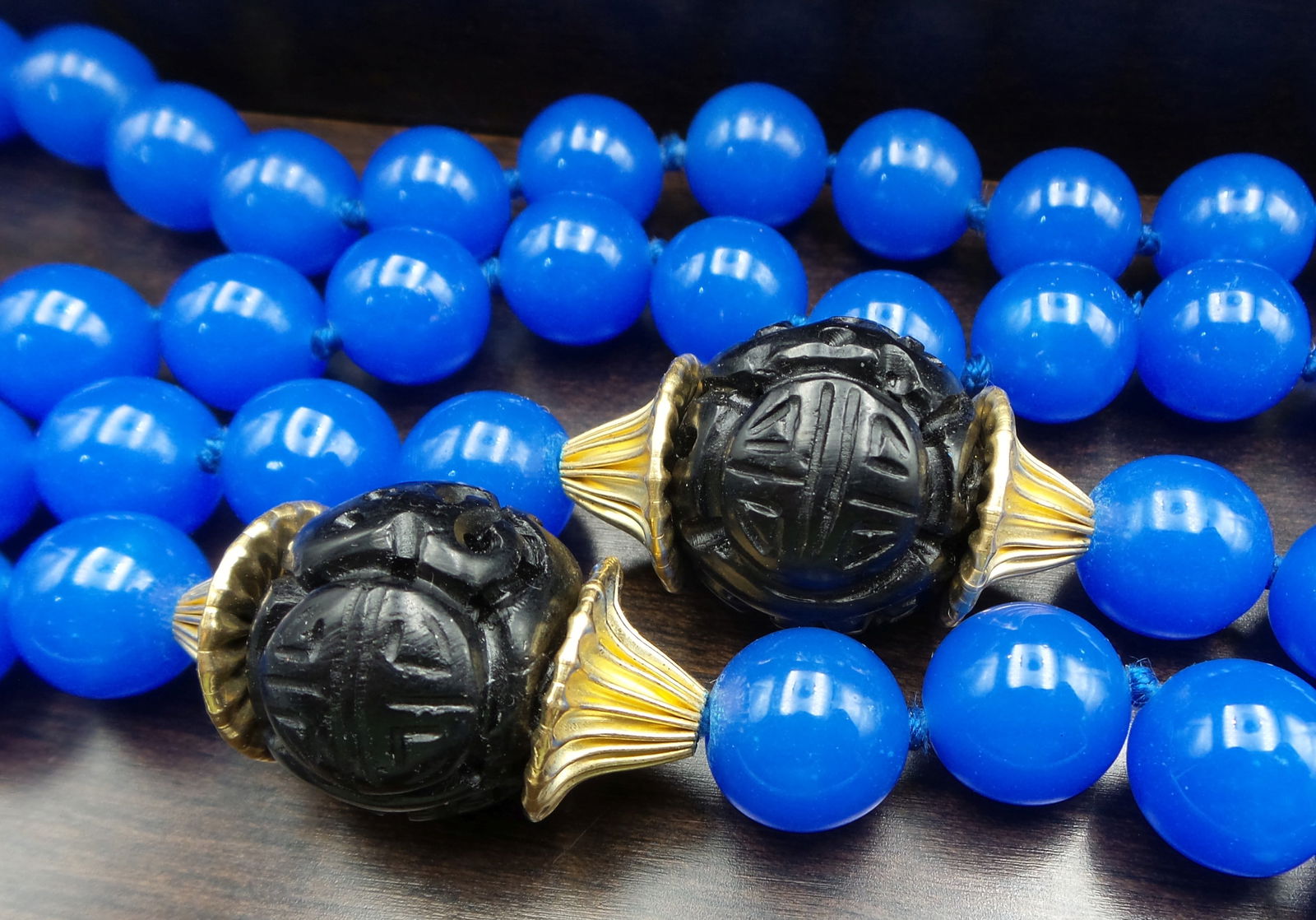 Unusual Vintage Asian Blue & Black Stone Bead Necklace (1 of 4)