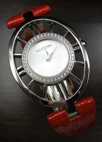 Vintage VALENTINO Vanity V42 Wristwatch /w Red Leather Strap