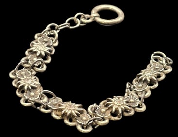 Vintage Alpine European 800 Silver Edelweiss Design Toggle Bracelet
