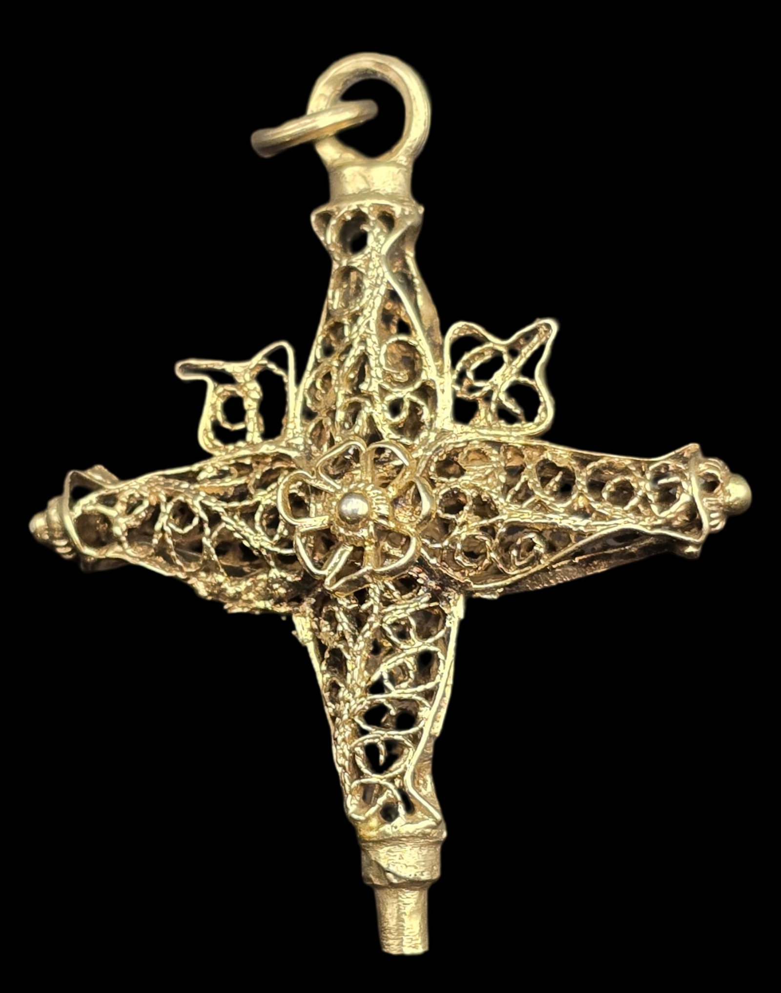 Antique European Gilt 800 Silver Filigree Rosary Cross Pendant: This beautiful piece was made around 1900, probably in Southern Europe and was once attached to a rosary. Measures approx. 2" long x 1" wide and weighs ca. 4.1 grams. Very good vintage condition with 