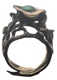 Vintage Mid-Century Modern Brutalist Israeli Sterling Silver Ring /w Flower Design & Green Stone