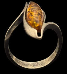 Vintage Sterling Silver & Baltic Amber Ring