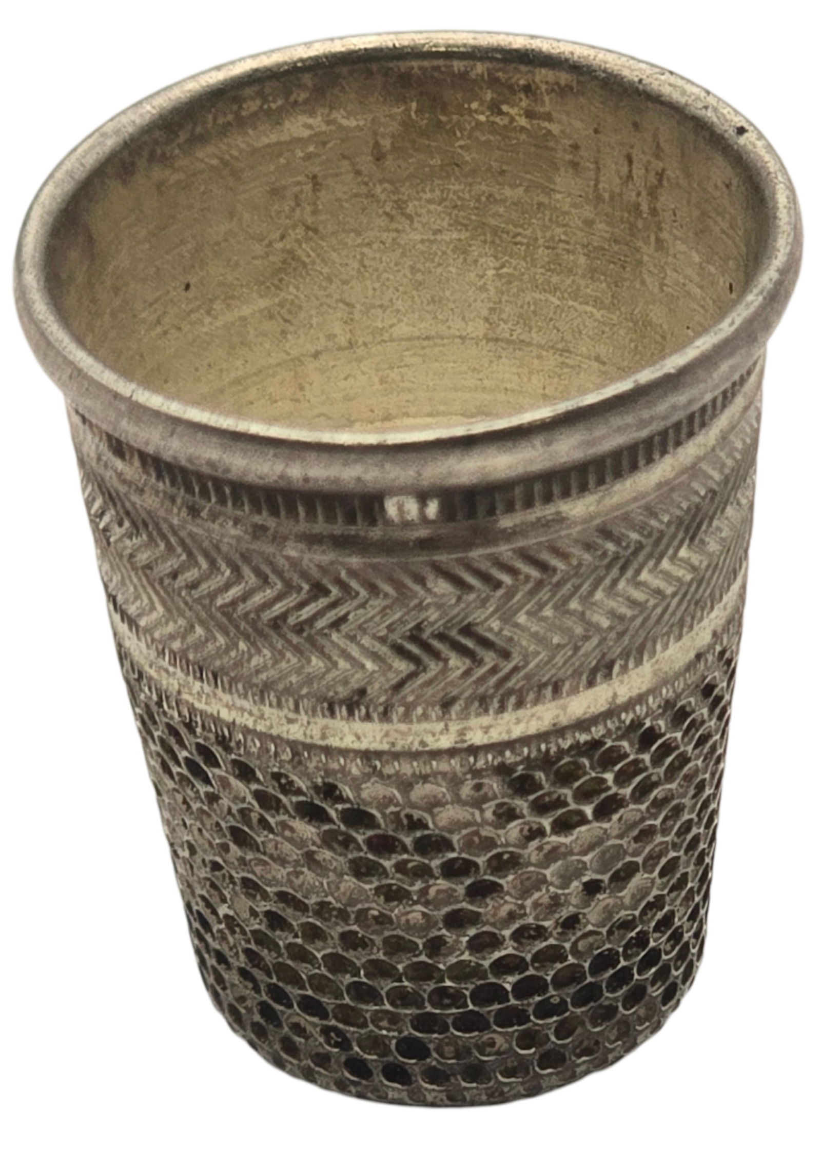 Ornate Vintage 800 Silver Thimble: Measures approx. 1" long x 1/2" wide and weighs ca. 3.4 grams. Very good vintage condition with minor wear and patina according to age. Tested for a minimum of 800 (80%). SHIPPING: We ship in-house an