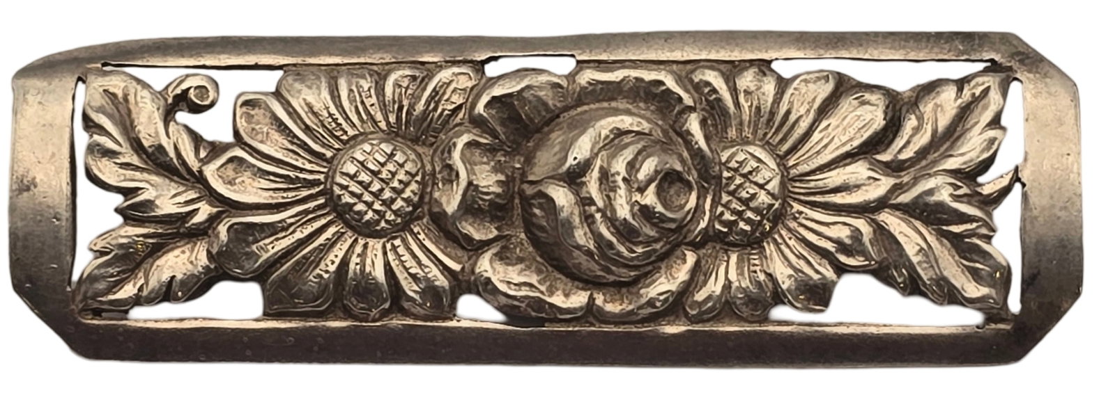 Vintage European 800 Silver Pierced Flower Design Brooch: Measures approx. 2" wide and weighs ca. 5.6 grams. Very good vintage condition with minor wear and patina according to age. Tested for a minimum of 800 (80%) silver. SHIPPING: We ship in-house and cha