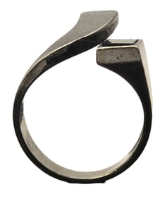 Vintage Mid-Century Modern European 835 Silver & Black Onyx Open Band Ring