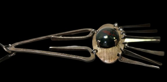 Very Unusual Vintage Mid-Century Modern Brutalist Sterling Silver & Bloodstone Pendant Necklace
