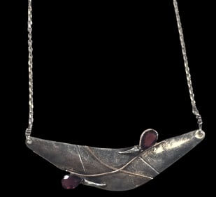 Handmade Vintage Sterling Silver & Garnet Pendant Necklace
