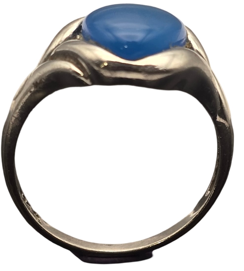 Vintage Sterling Silver Ring with Blue Glass Stone: The ring is a size 9 and weighs ca. 3.6 grams. Very good vintage condition with minor wear and patina according to age. Marked for Sterling Silver. SHIPPING: We ship in-house and charge a flat fee of 