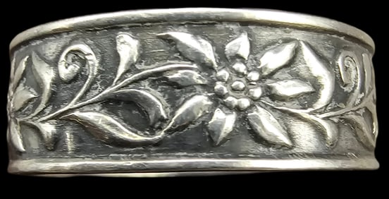 Antique European 835 Silver Band Ring /w Floral Design