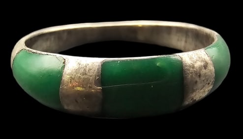 Vintage Sterling Silver & Green Enamel Ring