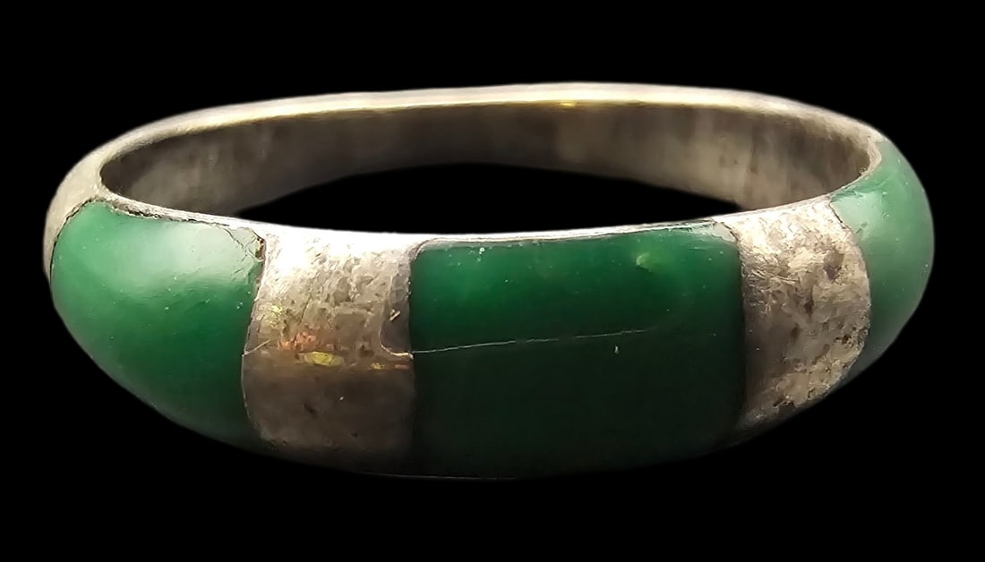 Vintage Sterling Silver & Green Enamel Ring (1 of 7)