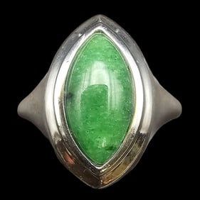Vintage Sterling Silver & Green Gemstone Ring