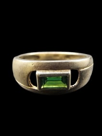 Unusual Vintage Sterling Silver & Green Gemstone Ring