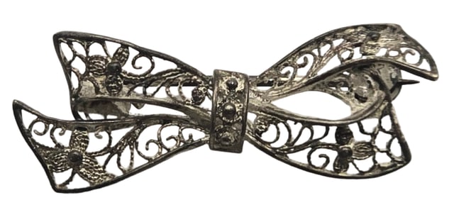 Vintage Handmade European 800 Silver Filigree Bow Brooch