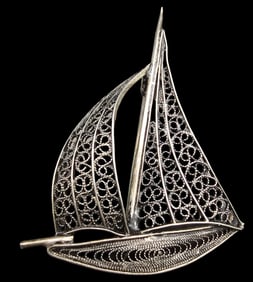 Vintage Handmade Italian 800 Silver Filigree Boat Shaped Pin