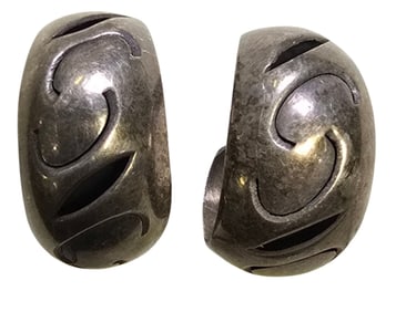 Pair of Vintage TAXCO Mexico Sterling Silver Earrings