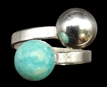 Vintage Mid-Century Modern European 835 Silver & Green Gemstone Ring