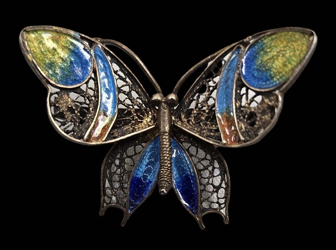 Vintage European 800 Silver & Enamel Filigree Butterfly Pin: Very good vintage condition with wear and patina according to age. Measures approx. 1" long and weighs ca. 4.4 grams. Tested for silver.