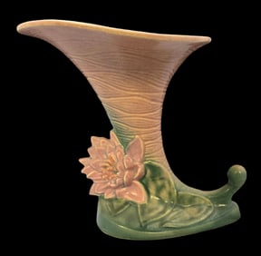 Vintage ROSEVILLE Art Pottery WATER LILY Pink Ceramic Cornucopia Vase