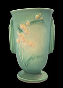 Vintage ROSEVILLE Art Pottery IXIA Green Urn