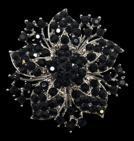 Vintage Silvertone Metal & Black Rhinestone Star Shaped Costume Jewelry Brooch