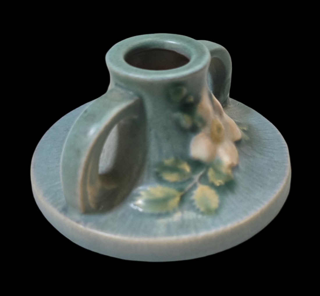 Vintage ROSEVILLE Art Pottery WATER LILY Brown & Green Ceramic Candle Holder: Very good vintage condition with minor wear according to age, please see pictures. No cracks or repairs. Measures approx. 2 1/2" high x 4" wide. Marked.